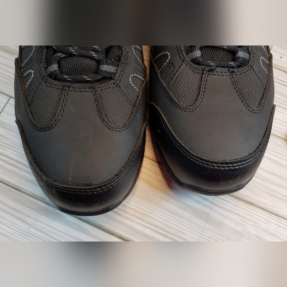 TredSafe Slip Resistant Steel-toed work boots men's size 8½ (sw204) - Picture 3 of 14